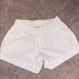 White linen old navy drawstring shorts!